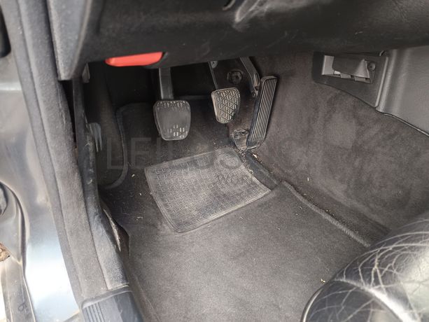 Mercedes-Benz C250 · Ano 1997