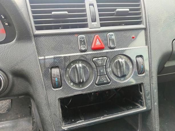 Mercedes-Benz C250 · Ano 1997