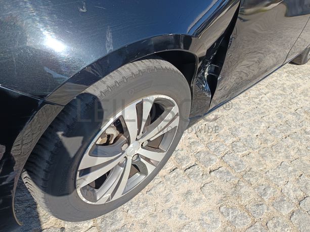 Peugeot 308 · Ano 2015