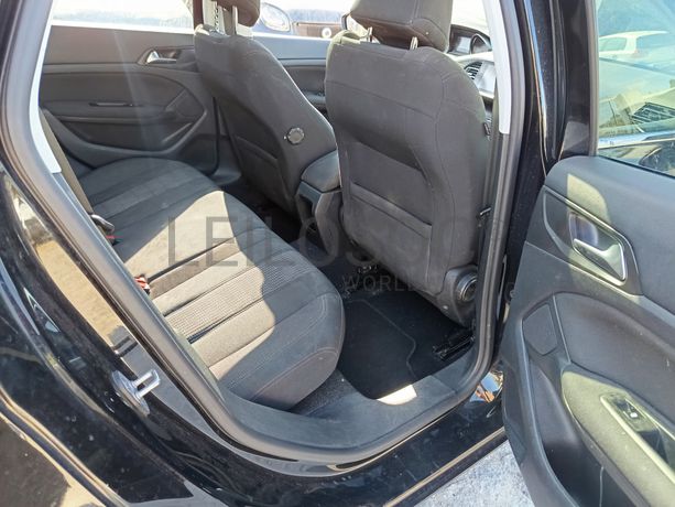 Peugeot 308 · Ano 2015