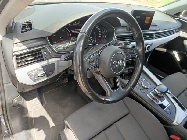 Audi A4 · Ano 2017