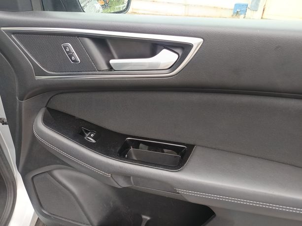 Ford S-Max · Ano 2016