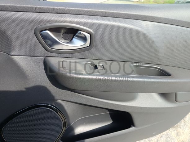 Renault Clio · Ano 2020