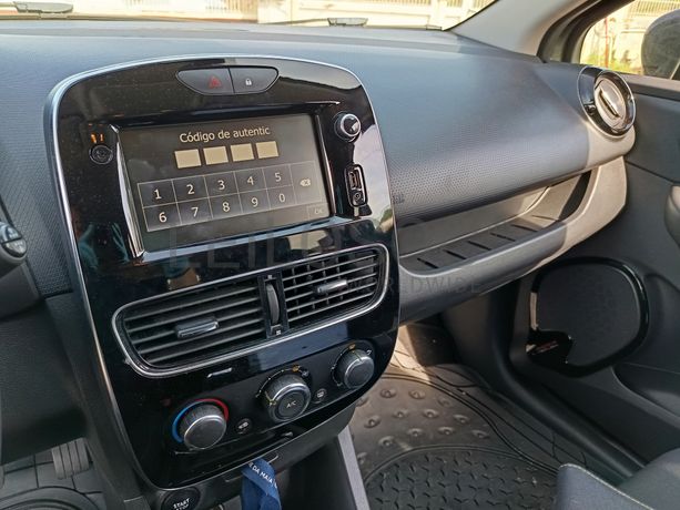 Renault Clio · Ano 2020