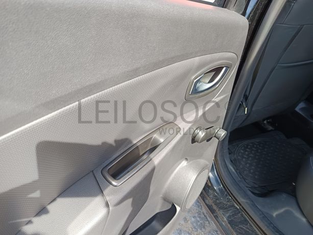 Renault Clio · Ano 2020