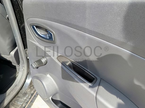 Renault Clio · Ano 2020