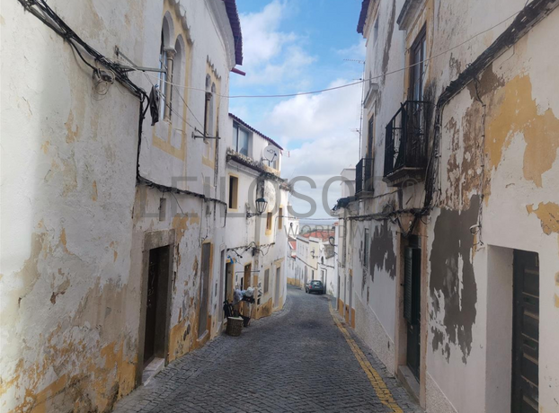Moradia em Ruínas · Elvas