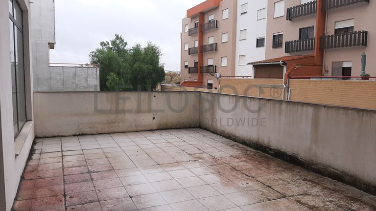 Lojas · Torres Novas, Santarém