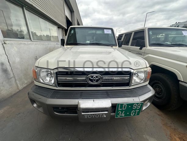 TOYOTA LAND CRUISER