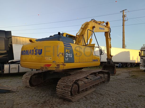 Giratória de Rastos Komatsu PC 210 LC-8 · Ano 2007