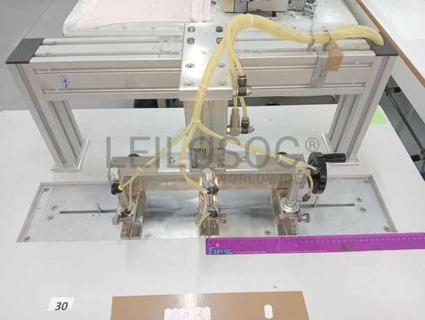 Máquinas de Ponto Corrido · Pregar Botões · Agulhas · Colarinhos