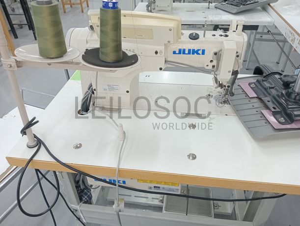 Máquinas de Ponto Corrido · Pregar Botões · Agulhas · Colarinhos