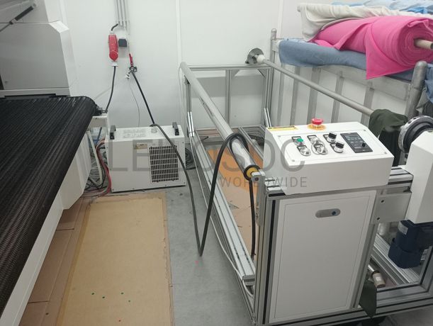 Máquina de corte a laser