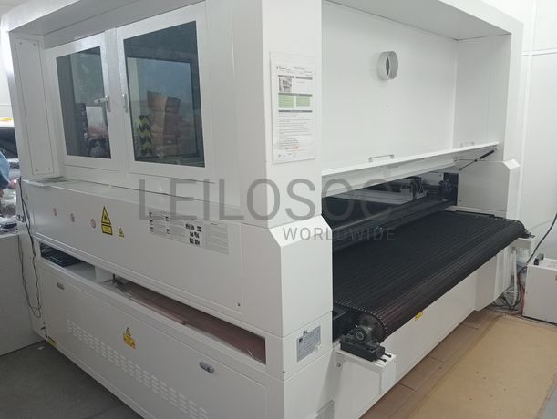Máquina de corte a laser