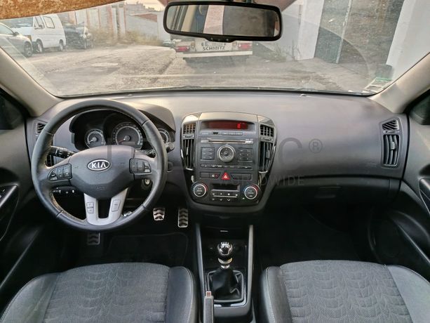Kia Ceed · Ano 2011