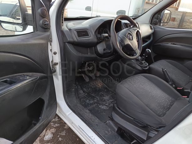 Opel Combo · Ano 2017