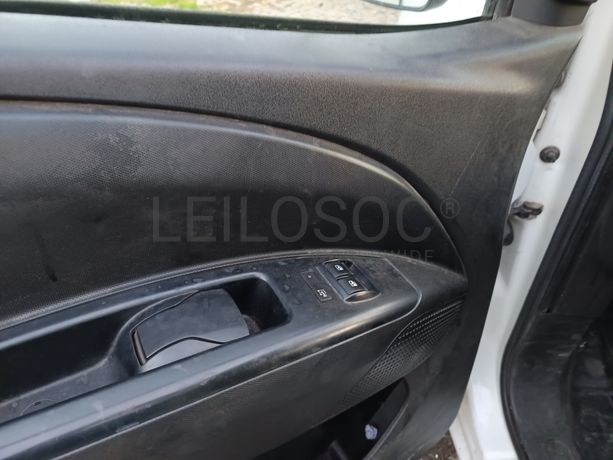 Opel Combo · Ano 2017