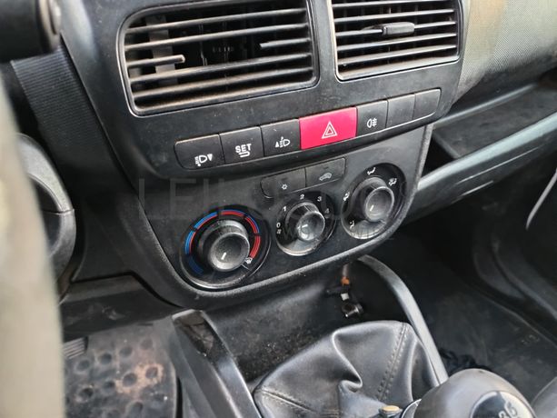 Opel Combo · Ano 2017