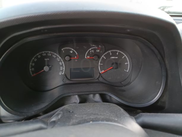 Opel Combo · Ano 2017