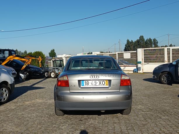 Audi A4 · Ano 2004