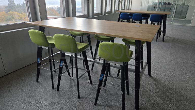 Mobilier de bureau | Furniture | Mobiliário – Lot unique / Single lot / Lote único