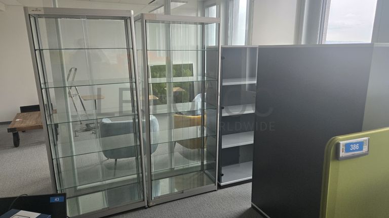 Mobilier de bureau | Furniture | Mobiliário – Lot unique / Single lot / Lote único