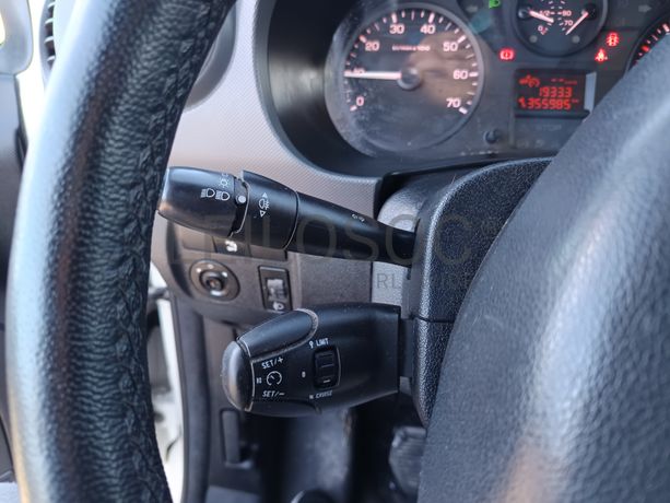 Peugeot Partner · Ano 2013