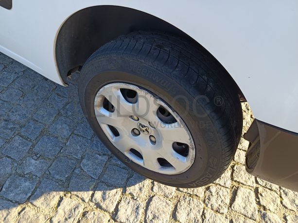 Peugeot Partner · Ano 2013