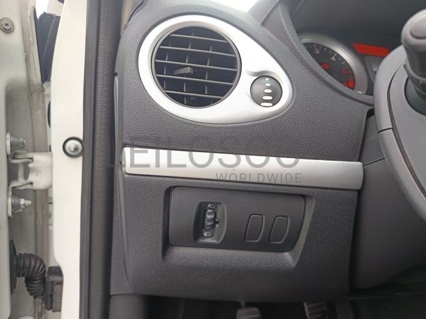 Renault Clio · Ano 2012