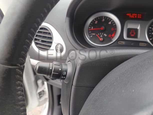 Renault Clio · Ano 2012