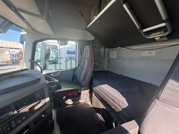 Volvo 24A3C · Ano 2014