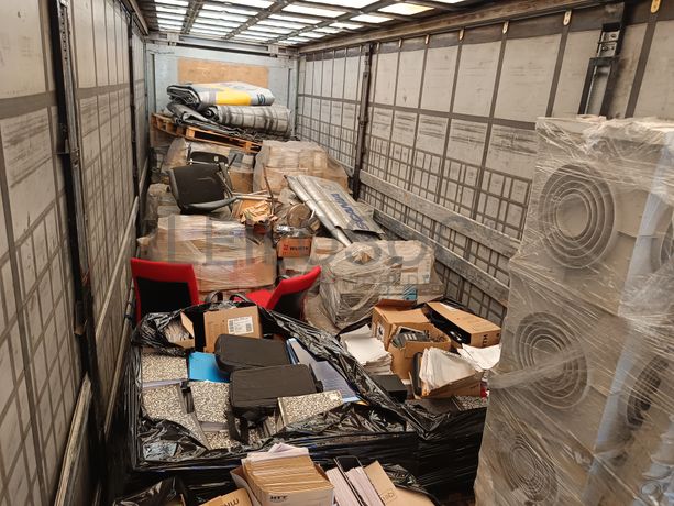 Veículos Pesados de Mercadorias · Ligeiros · Semirreboques