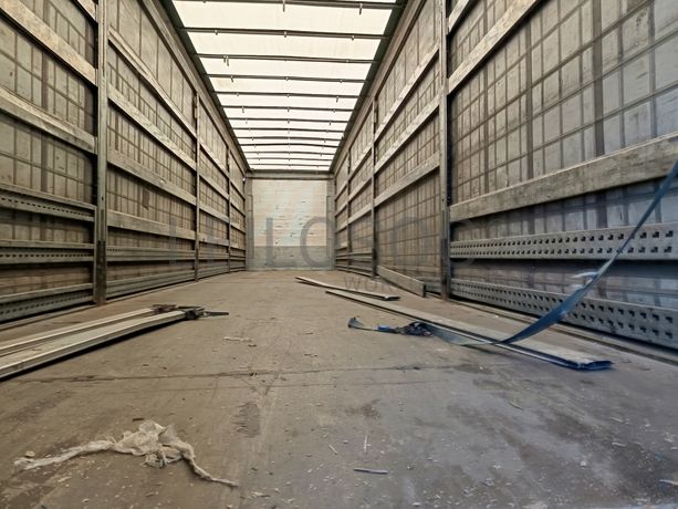 Veículos Pesados de Mercadorias · Ligeiros · Semirreboques