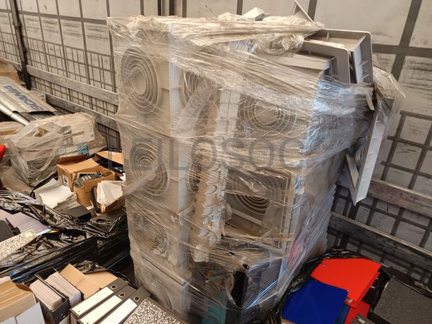 Veículos Pesados de Mercadorias · Ligeiros · Semirreboques