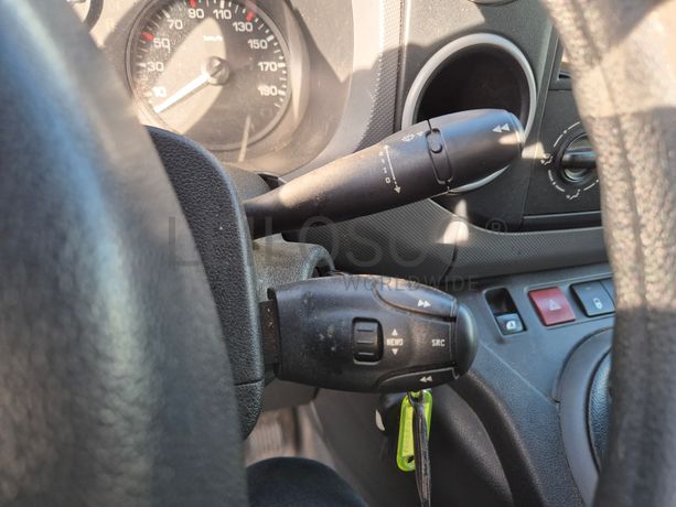 Peugeot Partner · Ano 2013