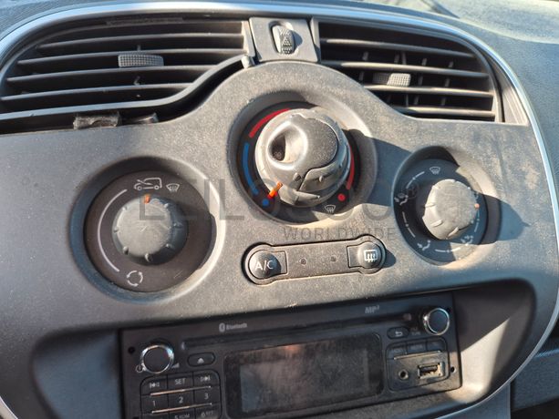 Renault Kangoo · Ano 2015