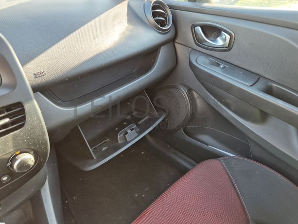 Renault Clio · Ano 2015