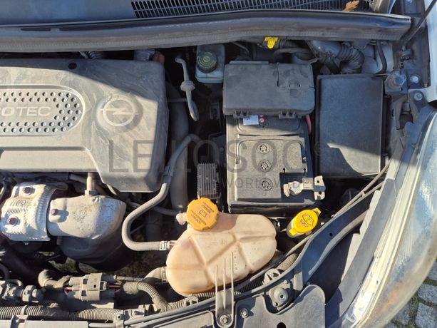 Opel Corsa · Ano 2015