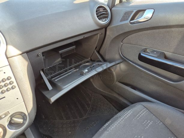 Opel Corsa · Ano 2015