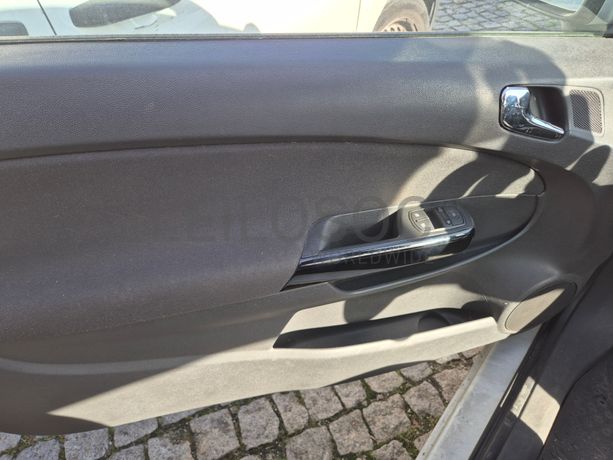 Opel Corsa · Ano 2015