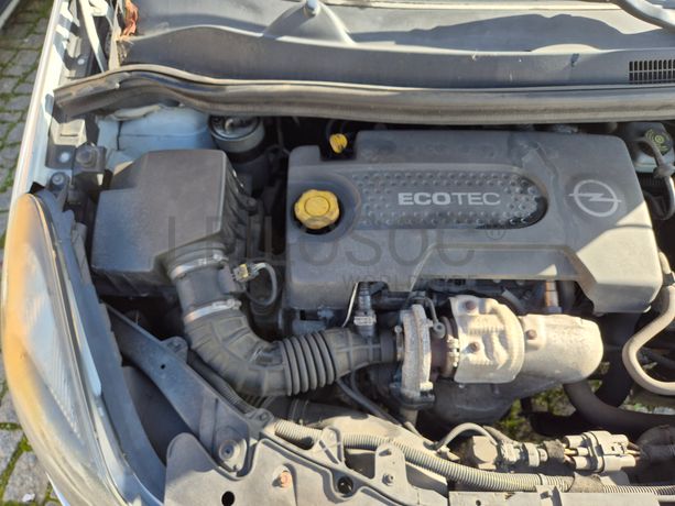Opel Corsa · Ano 2014