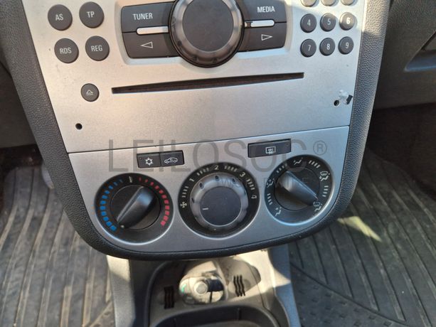 Opel Corsa · Ano 2014