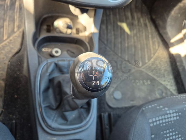 Opel Corsa · Ano 2014