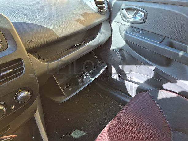 Renault Clio · Ano 2016