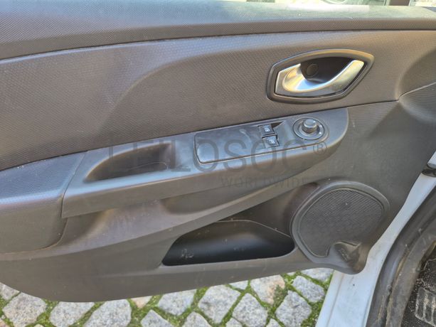 Renault Clio · Ano 2016