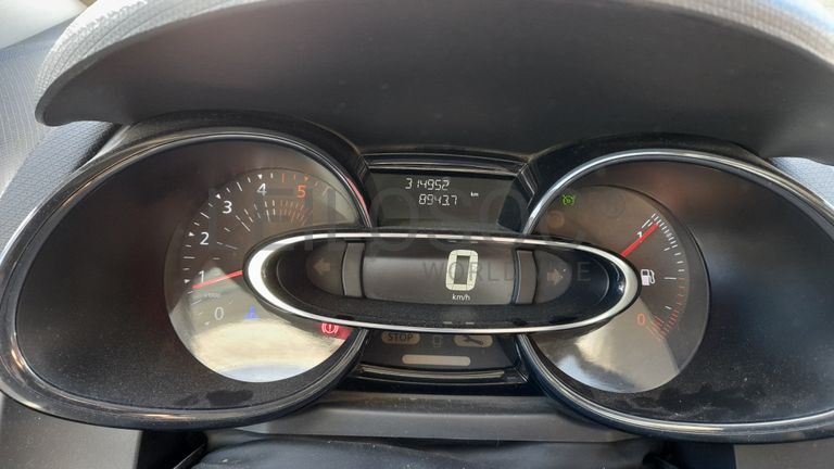 Renault Clio Dynamique S 1.5 DCi · Ano 2016