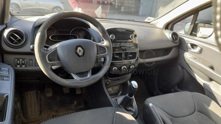 Renault Clio Dynamique S 1.5 DCi · Ano 2016