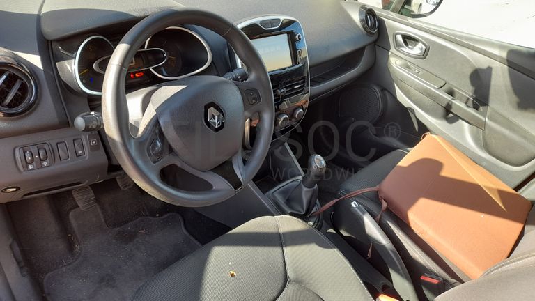Renault Clio Dynamique S 1.5 DCi · Ano 2015