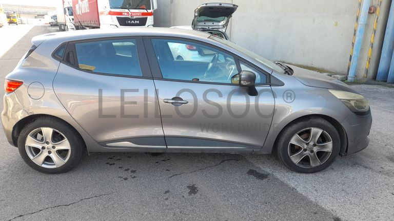 Renault Clio Dynamique S 1.5 DCi · Ano 2015
