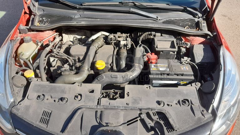 Renault Clio Dynamique S 1.5 DCi · Ano 2015